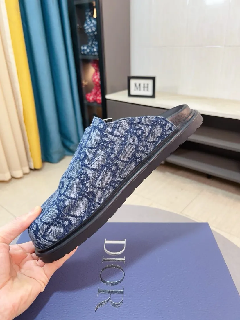 Men's shoes 💰380🌸🌸【Dior】Top purchasing agent 🇮🇹 Di Street Male God half drag counter synchronization, uppers imported from Italy with D logo fabric, high-quality complex splicing craftsmanship, soles: original soles specially provided by the original factory, exclusive event molded soles super comfortable, original factory single goods, 🔍🔍high quality, you can enter and exit the counter at will, welcome to compare, size number 38-45 (order 46)
